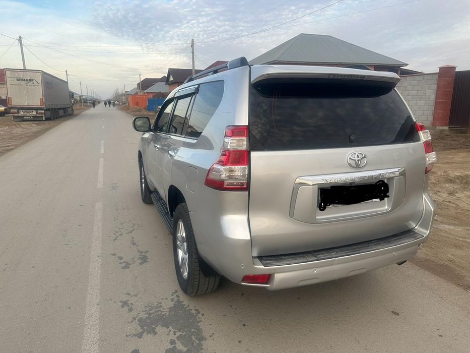 Машина арендаға беріледі шофёрымен.