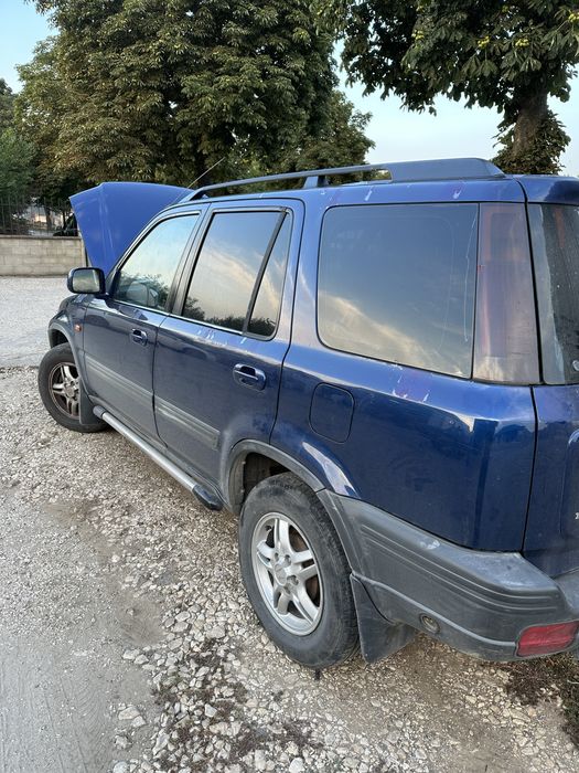Honda CR-V 1. генерация | 1997 г. | 128 к.с. | Автоматик |Газов инжекцион. Продава се цяла,а не на части.