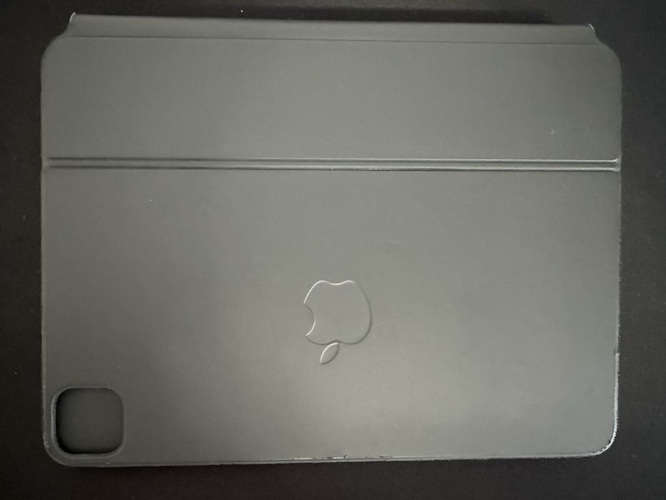Apple iPad Air Gen. 4 + tastatura Magic Keyboard