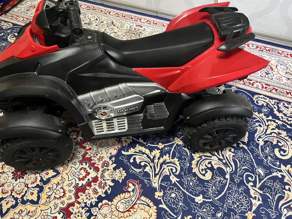 Срочна продам квадрацыкл