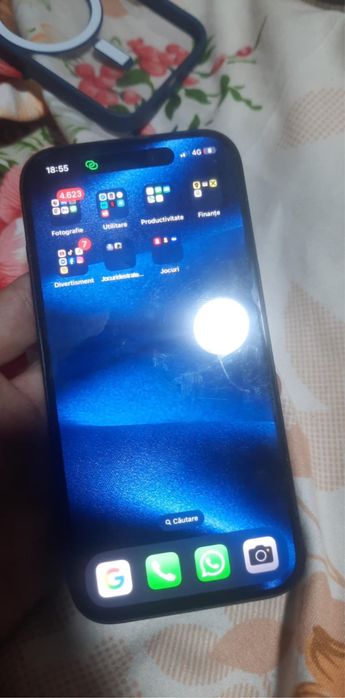 Vand sau schimb iphone 15(COSMOPOLIS), 88 baterie originala