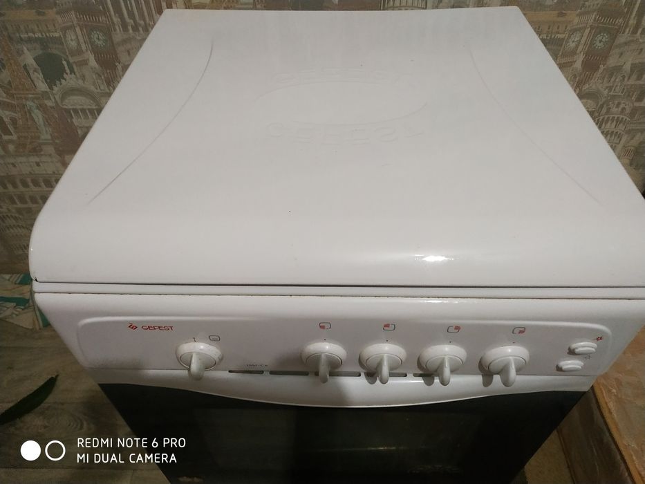 продам газовую плиту