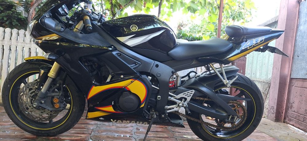 Yamaha R6 ediție Rossi