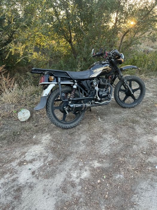 Продам мотоцикл GSX