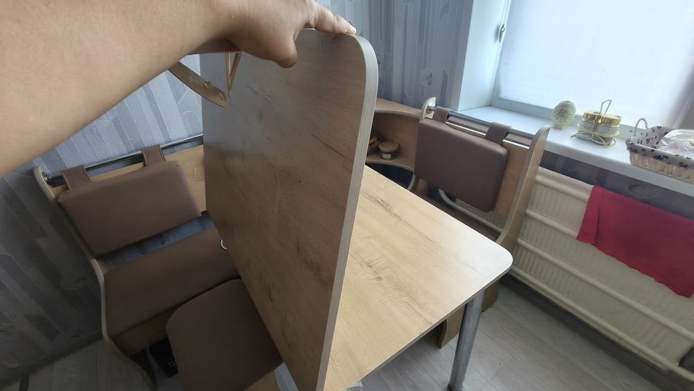 Продам стол-книжку с диваном