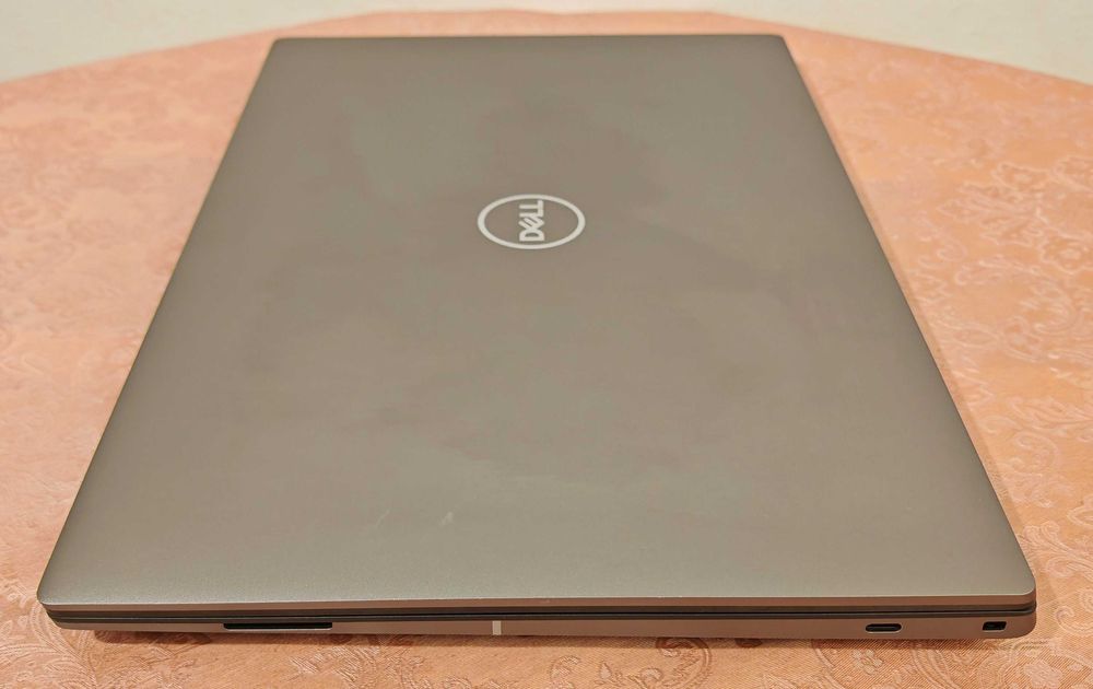 Dell Precision 5680/Core i7-13700H/16 RAM/256 SSD/500 nits 100% DCI-P3