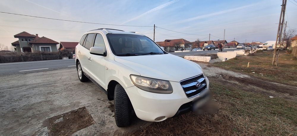 Vând Hyundai Santa Fe 4x4 2700 de euro oferta de Craciun