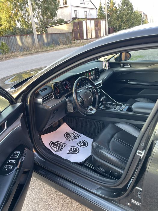 Продаю Kia K5