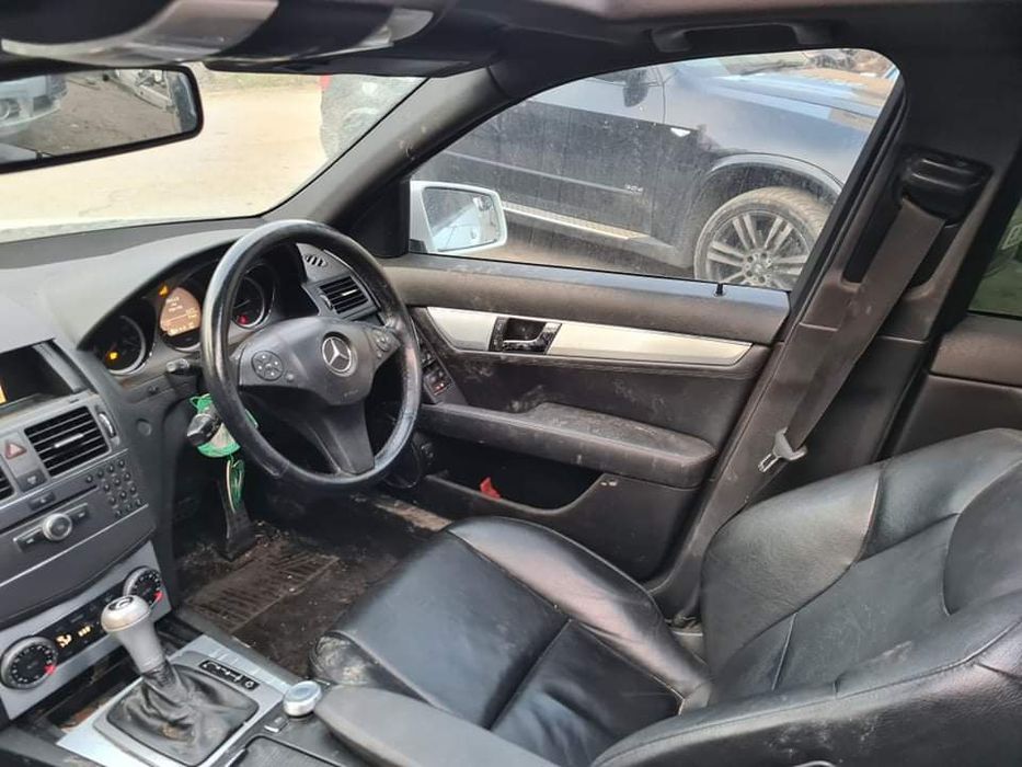 Mercedes W204 C220CDI 651 AMG пакет панорама седан автоматик НА ЧАСТИ!