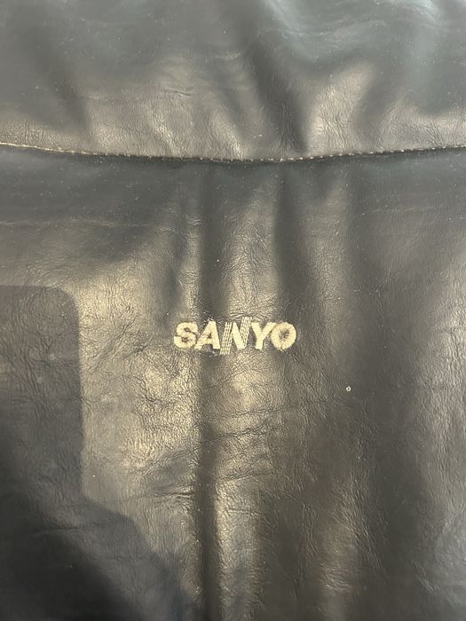 Массажное кресло SANYO