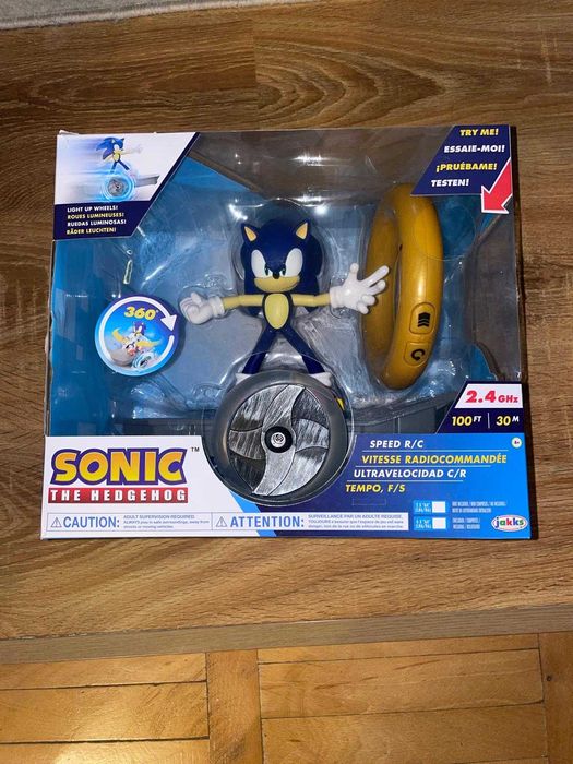 Figurina Sonic the Hedgehog, cu skateboard RC
