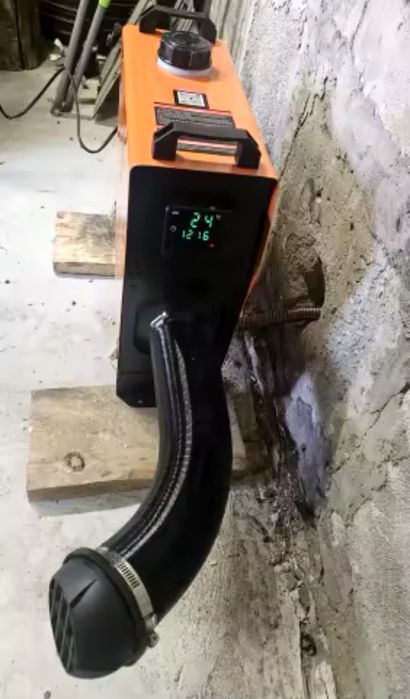 Aeroterma diesel 8 Kw ( consum mic 100 ml / h )