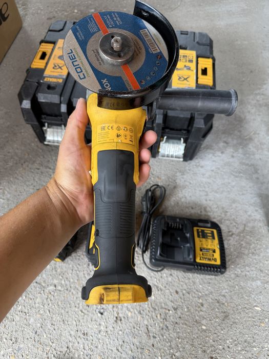 Dewalt DCG405 безчетков ъглошлайф