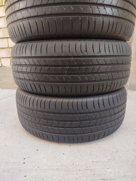 215 55 R17 Shina Kumho Ecsta