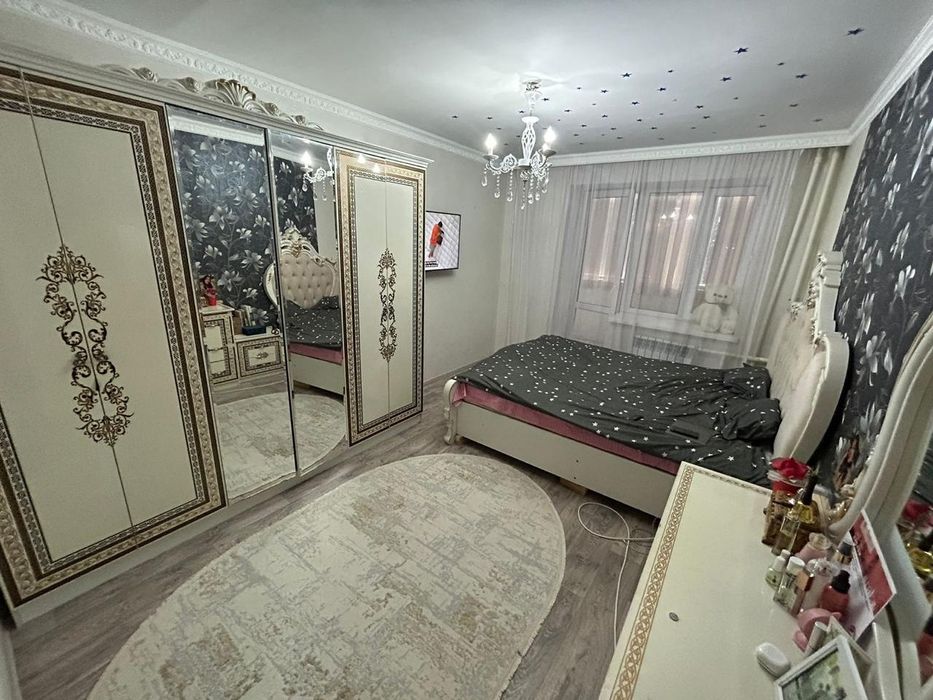 Спальный гарнитур