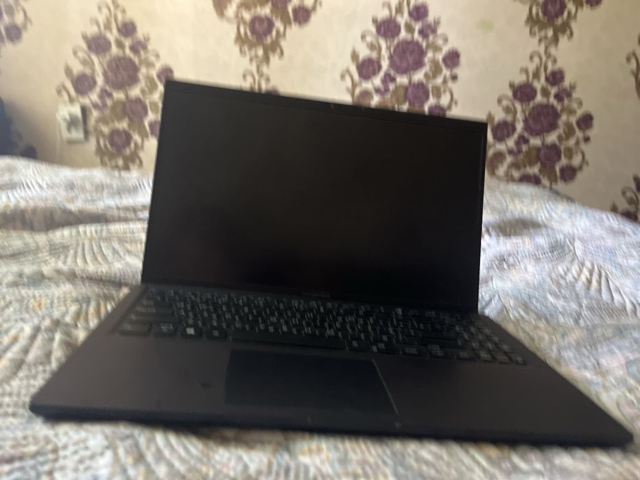 Продам ноутбук Asus без гр