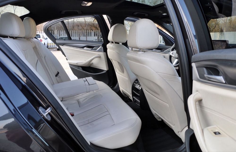 Bmw G30 Facelift 520D Mild Hibrid Xdrive Unic Proprietar