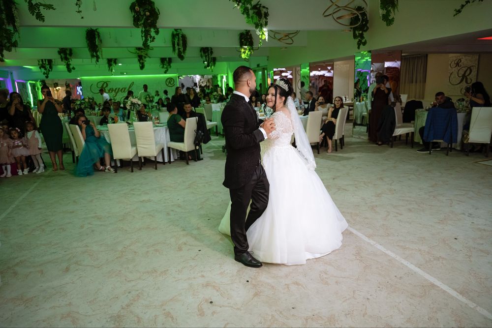 Vand rochie de mireasa ,pret negociabil