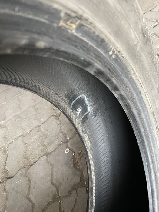 Продам комплект шин на 17