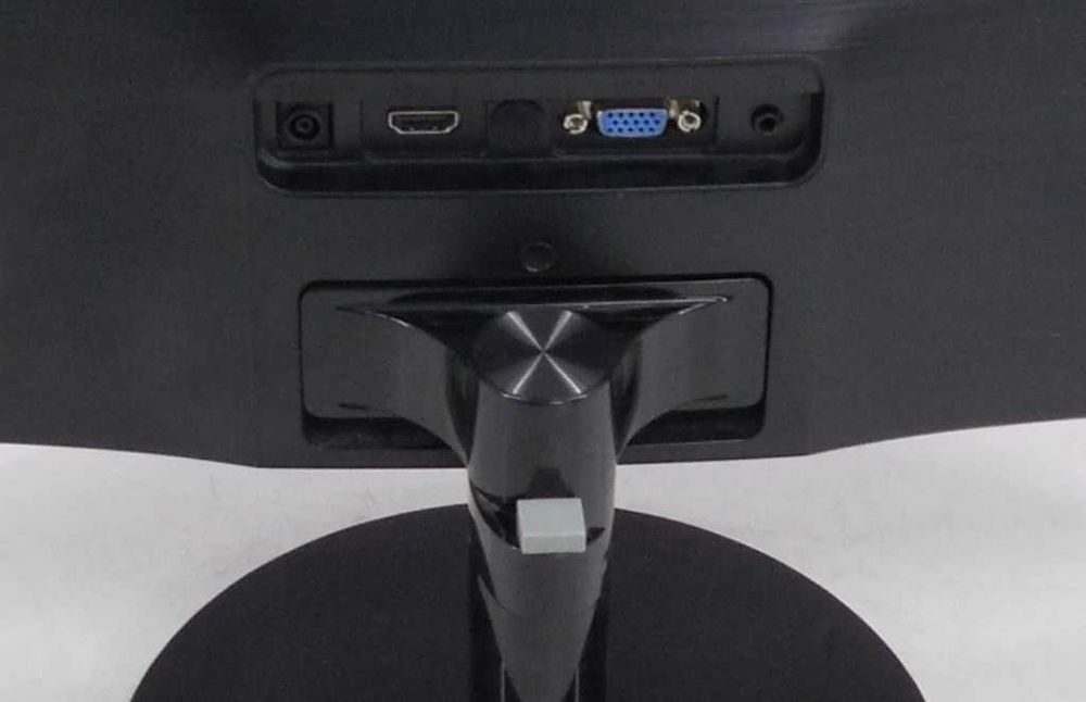 Монитор 27 дюйма ( за 50% цены )