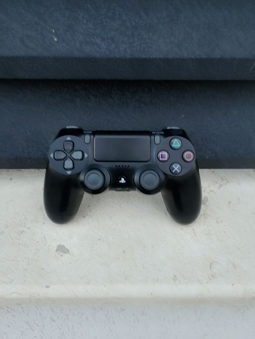 Vând controller PS4 perfect funcțional