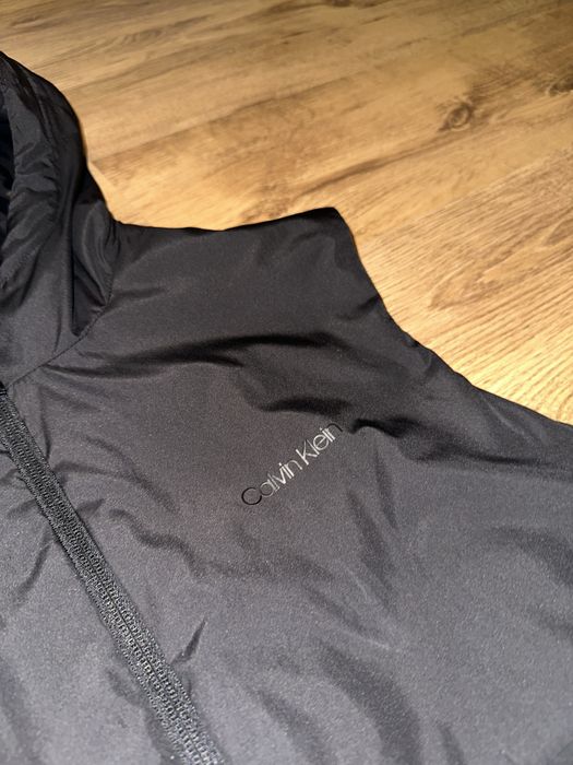 Vesta Calvin Klein Noua Marimea M