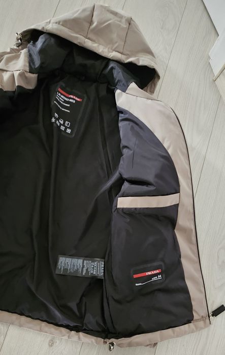 Geacă Prada marimea 54 L