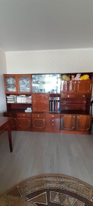 Сервант в гостиную