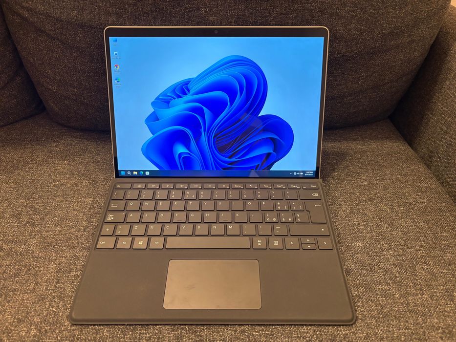 Tableta Microsoft Surface Pro X SQ1 8GB RAM 256GB SSD Win 11 ARM64