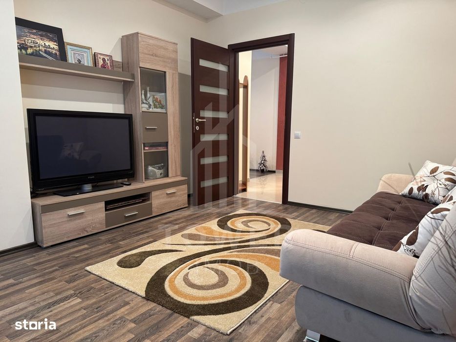 Apartament de închiriat 3 camere, 100 m², decomandat, zona Ștrand