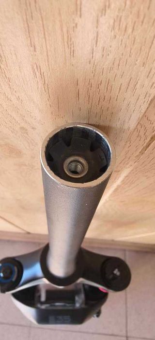 Вилка RockShox 35 Gold RL 27.5" DebonAir 140mm Boost 15X110mm