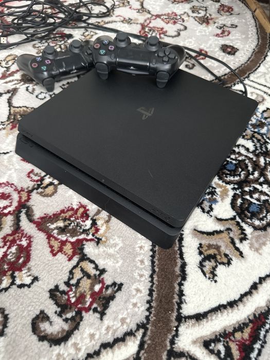Ps 4 slim 1TB с 15 играми