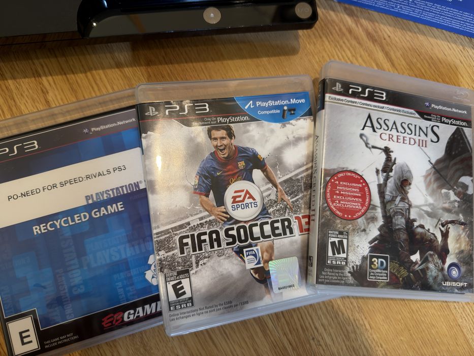Playstation 3 cu manete, jocuri si accesorii
