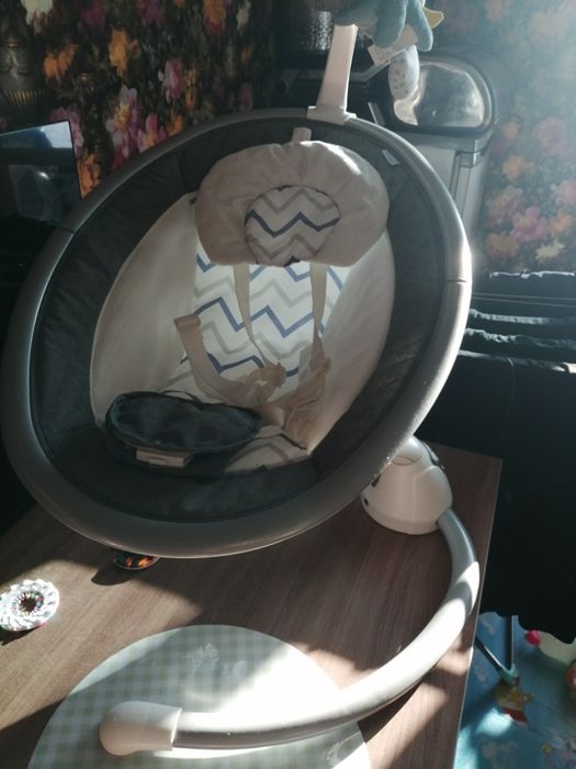 Шезлонг автоматический музыкальный