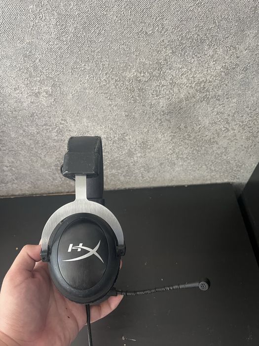 продам наушники игровые hyperx