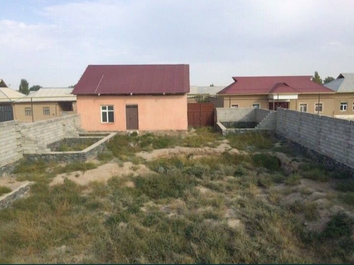 Нарпайда Бахт кучасида ховли сотилади