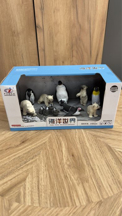Игрушки , животные , динозавры