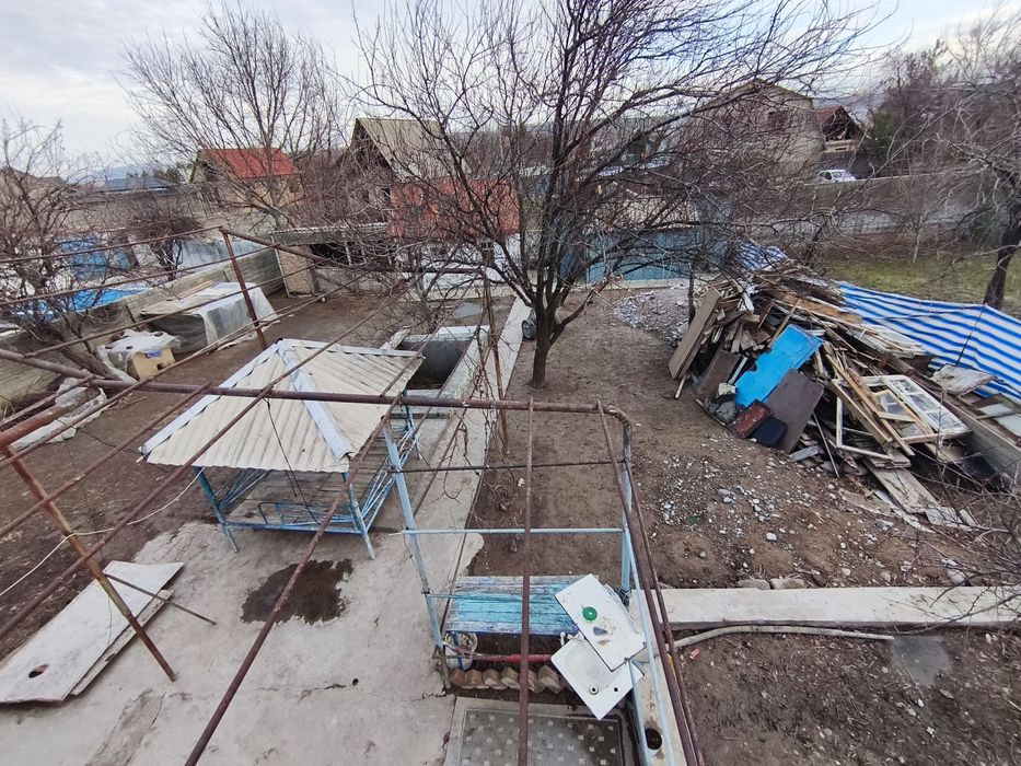 Uy sotiladi dala hovli