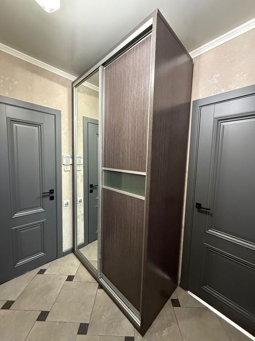 Продам шкаф для прихожей б/у