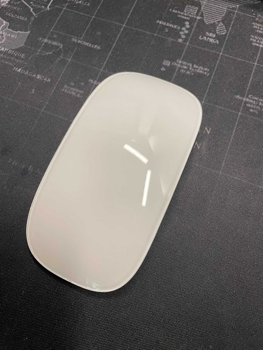 Mouse bluetooth cu gesturi si touch