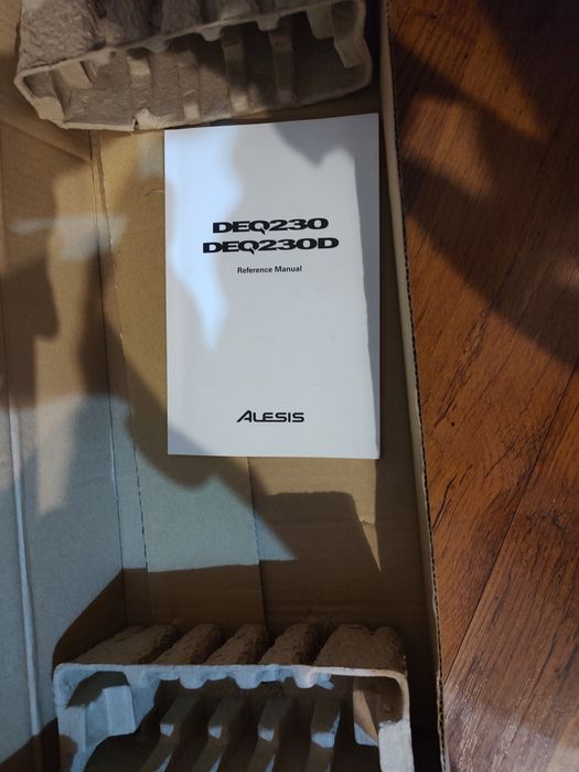Egalizator grafic profesional Alesis DEQ230 nou!