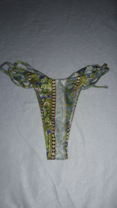 Costum de baie Green disponibil