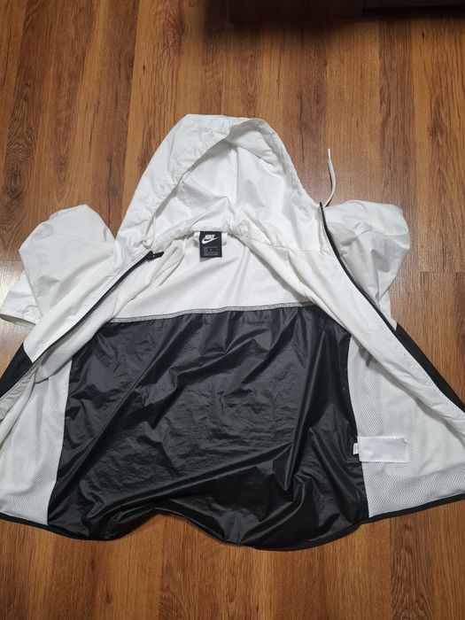 Nike дамско яке M размер.