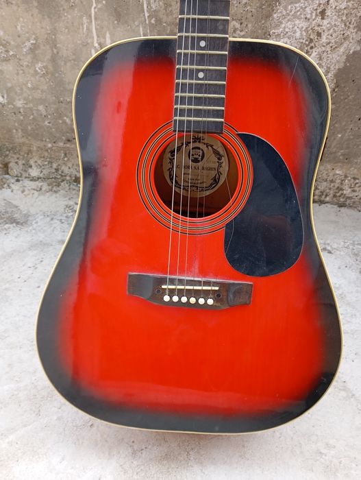 Chitara clasica din lemn