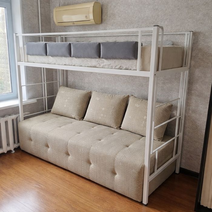 Продаю двухярусную кровать