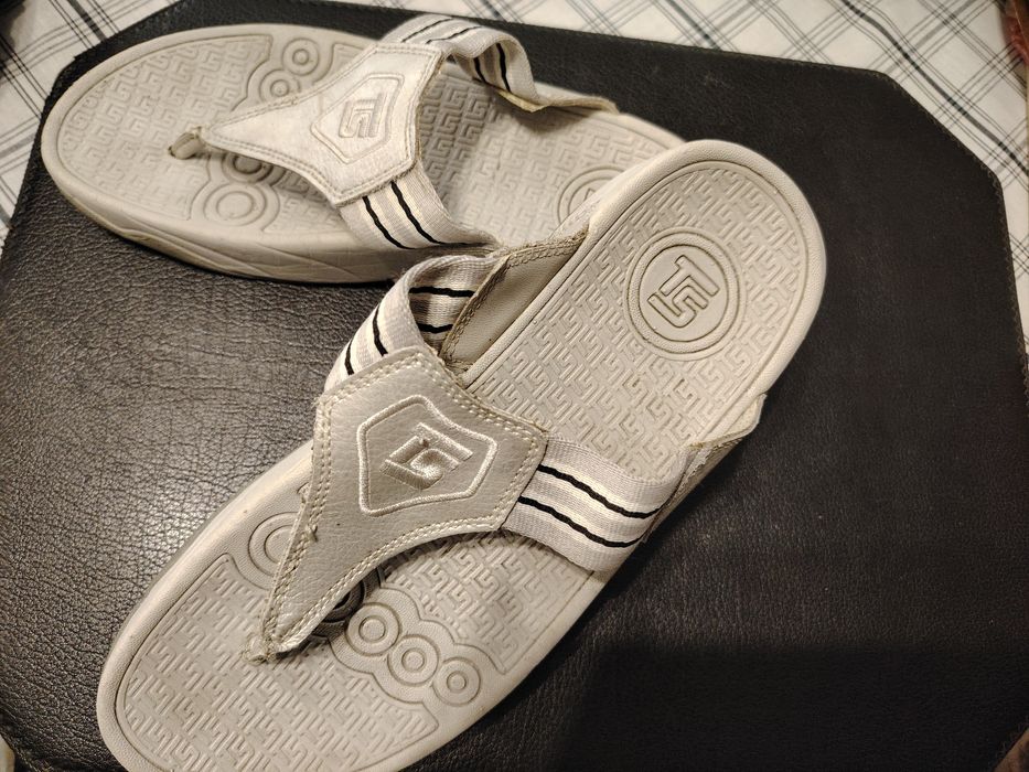 Детски сандали и джапанки-чехли