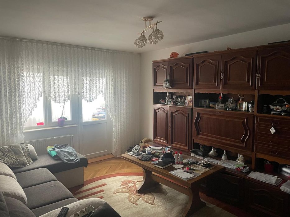 Apartament cu 4camere decomandat