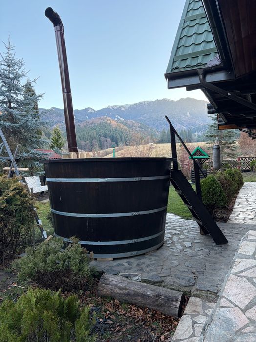 Ciubăr din lemn de 6 persoane