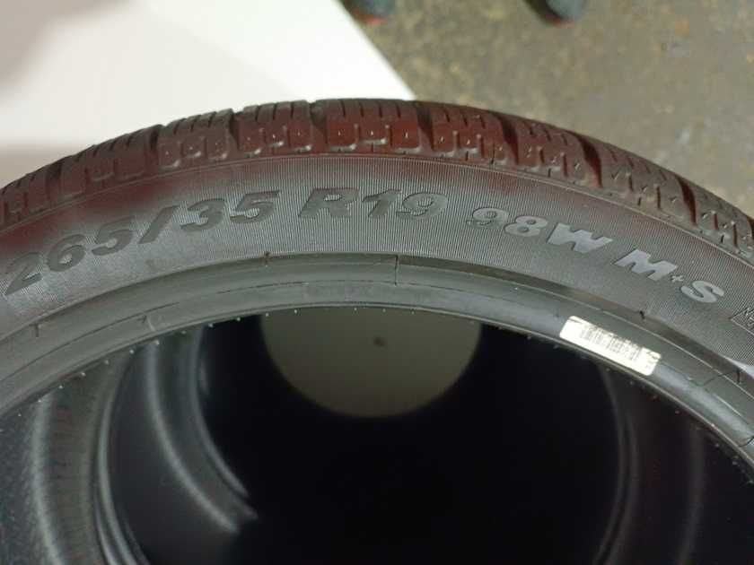 Anvelope 265/35/R19 98W & 245/40/R19 98V PIRELLI IARNA CP-N20807