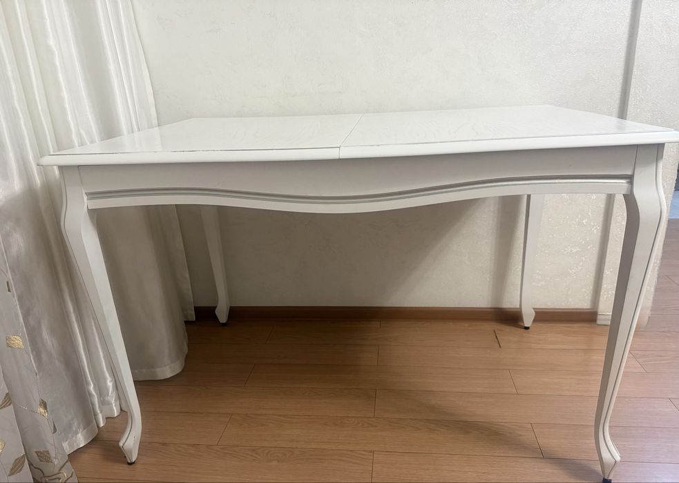 Продам стол кухонный